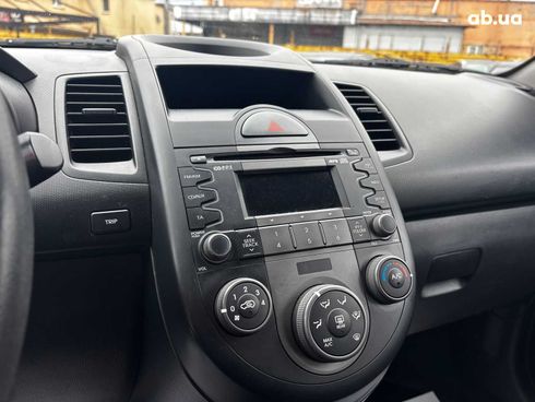 Kia Soul 2011 бежевый - фото 19