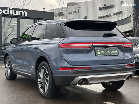 Lincoln Corsair 2023 - фото 13