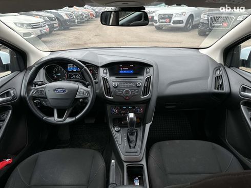 Ford Focus 2017 белый - фото 33