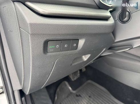 Skoda Octavia 2020 - фото 25