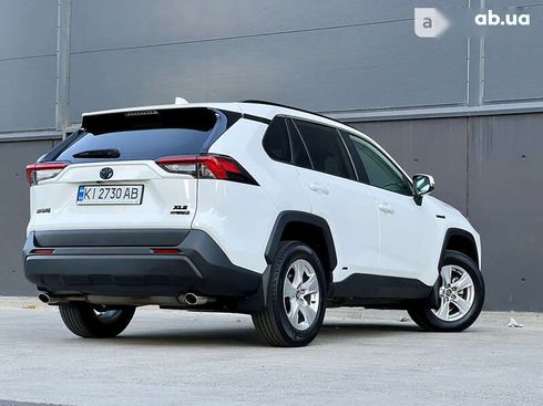 Toyota RAV4 2020 - фото 4