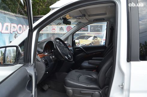 Mercedes-Benz Viano 2013 белый - фото 11
