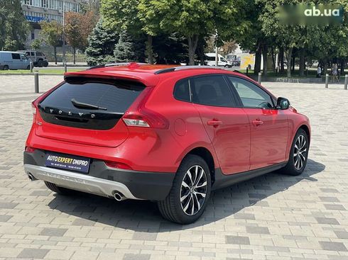 Volvo V40 Cross Country 2018 - фото 7