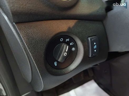Ford Fiesta 2019 - фото 11