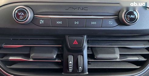 Ford Focus 2018 - фото 20