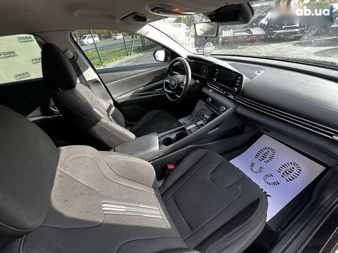 Hyundai Elantra 2022 - фото 11