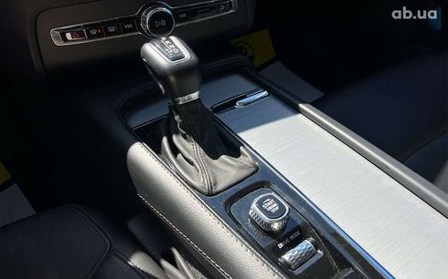 Volvo XC90 2021 - фото 20