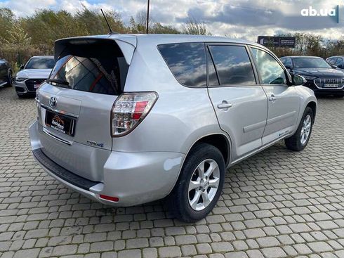 Toyota RAV4 2012 - фото 7