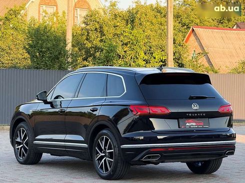 Volkswagen Touareg 2022 - фото 6