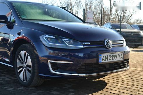 Volkswagen e-Golf 2020 - фото 8