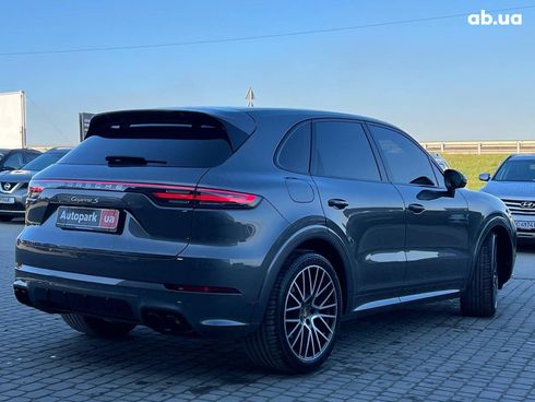 Porsche Cayenne 2019 серый - фото 9