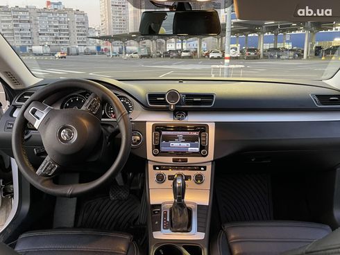 Volkswagen Passat CC 2013 белый - фото 4