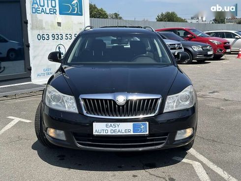 Skoda Octavia 2010 - фото 2