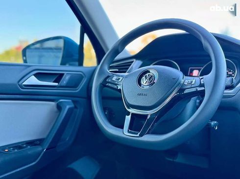 Volkswagen Tiguan 2019 - фото 25