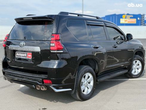 Toyota Land Cruiser Prado 2019 черный - фото 24