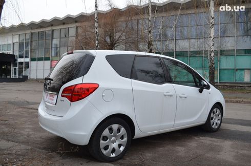 Opel Meriva 2016 белый - фото 4