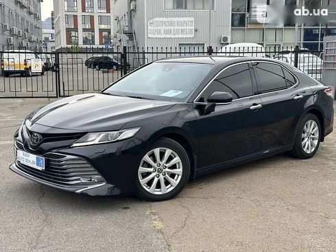 Toyota Camry 2017 - фото 10