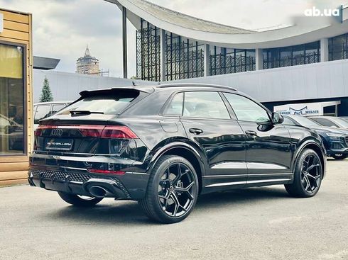 Audi RS Q8 2025 - фото 3
