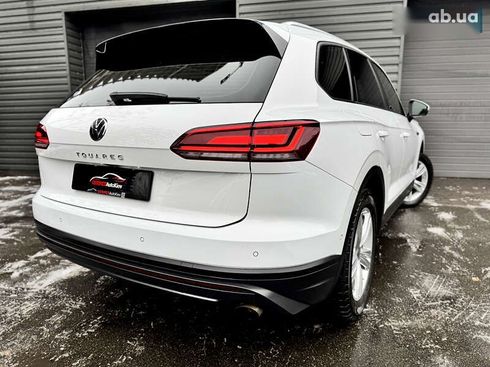 Volkswagen Touareg 2020 - фото 11