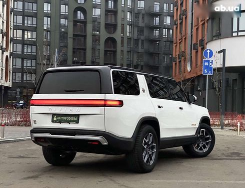 Rivian R1S 2023 - фото 7