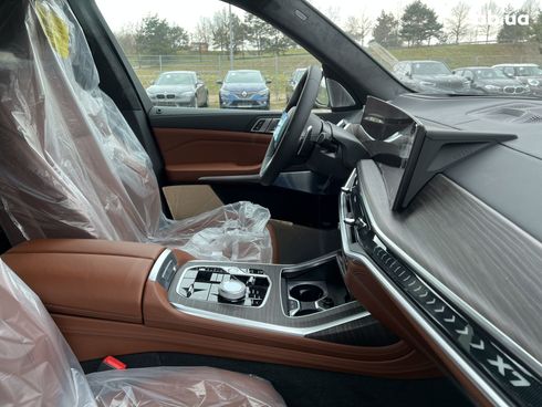 BMW X7 2023 - фото 26