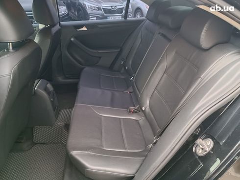 Volkswagen Jetta 2012 черный - фото 15