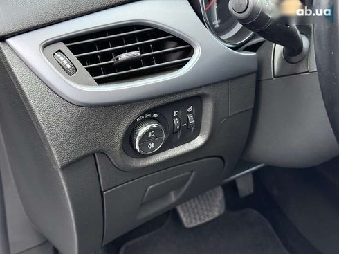 Opel Astra 2018 - фото 19