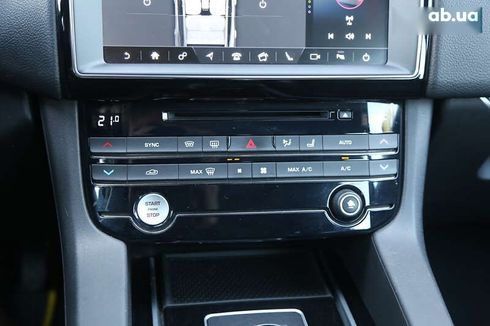 Jaguar F-Pace 2016 - фото 22