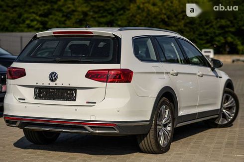 Volkswagen passat alltrack 2019 - фото 11