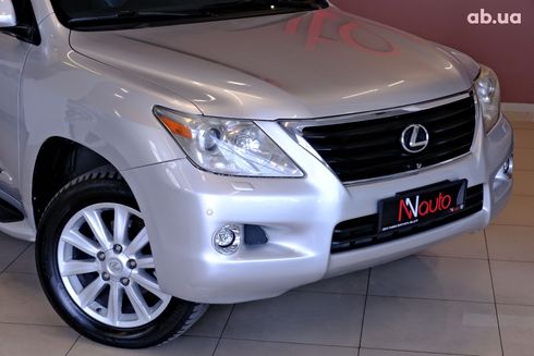 Lexus LX 2008 серебристый - фото 3