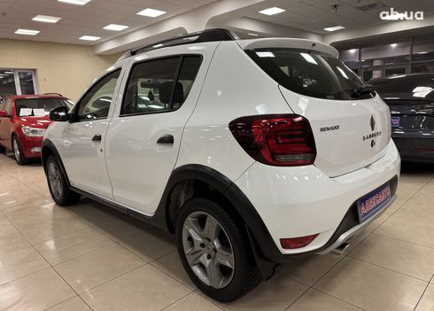 Renault Sandero Stepway 2019 белый - фото 4