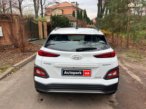 Hyundai Kona Electric 2019 белый - фото 11
