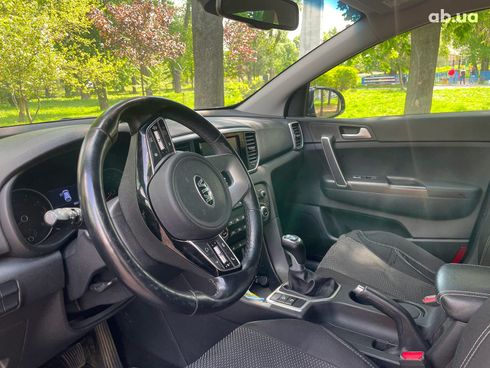 Kia Sportage 2020 серый - фото 23