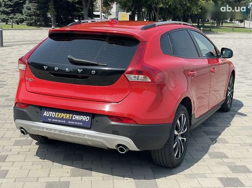 Volvo V40 Cross Country 2018 - фото 8