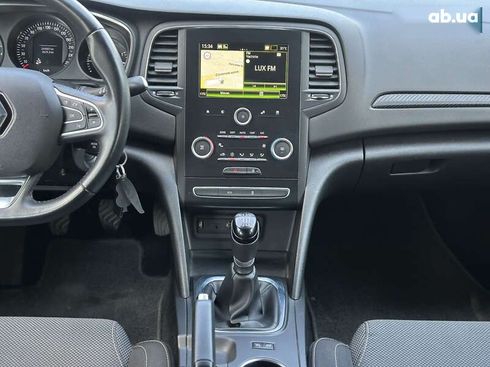 Renault Megane 2018 - фото 25