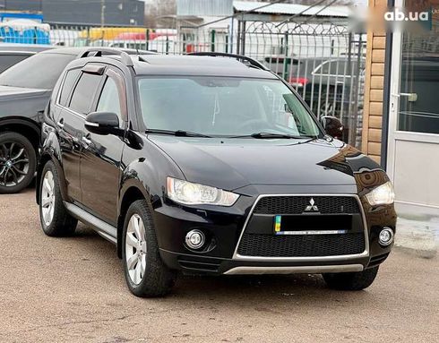 Mitsubishi Outlander 2012 - фото 2