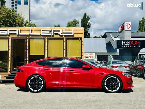 Tesla Model S 2021 - фото 12
