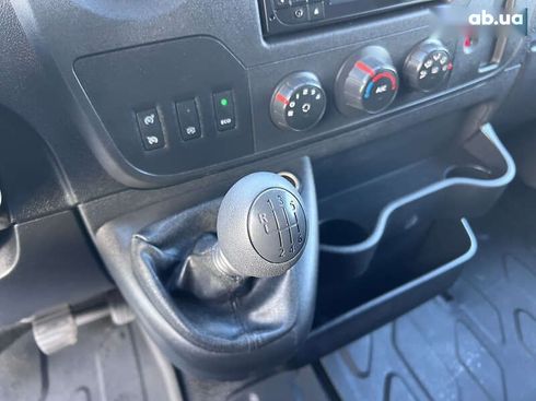 Renault Master 2017 - фото 16