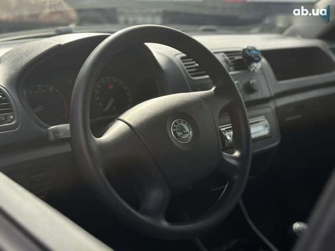 Skoda Fabia 2008 - фото 17