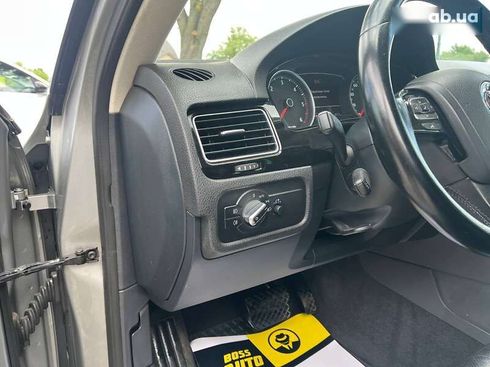 Volkswagen Touareg 2017 - фото 11