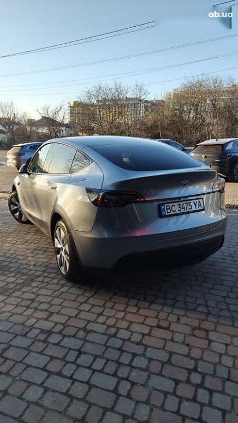 Tesla Model Y 2023 - фото 27