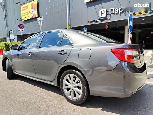 Toyota Camry 2012 - фото 13