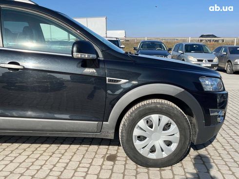 Chevrolet Captiva 2011 черный - фото 5