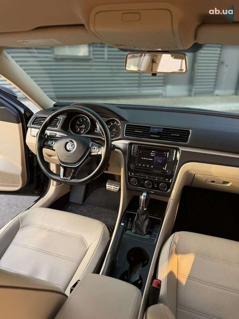 Volkswagen Passat 2018 - фото 26
