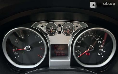 Ford Focus 2011 - фото 10