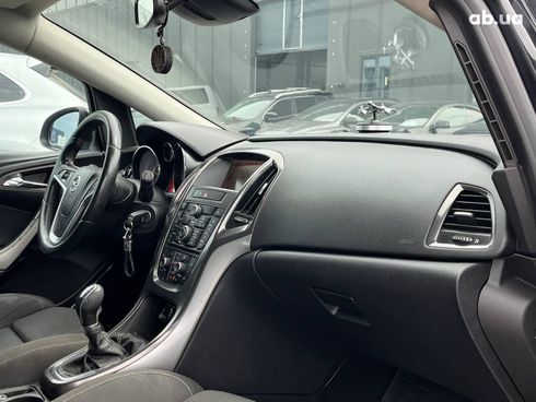 Opel Astra 2011 черный - фото 10