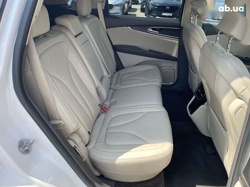 Lincoln MKX 2017 - фото 16