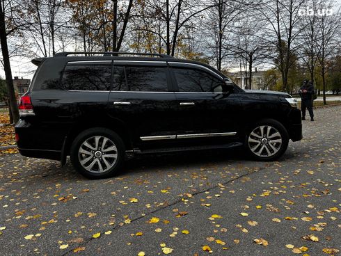 Toyota Land Cruiser 2018 черный - фото 6