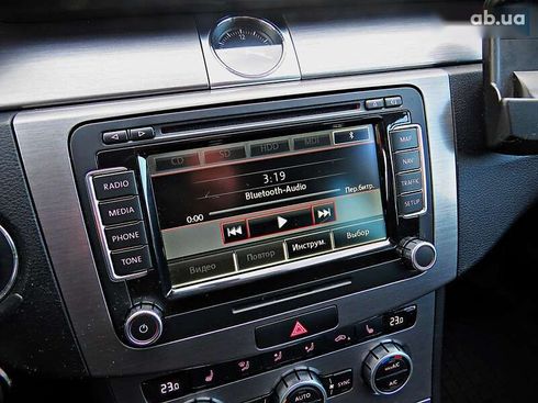 Volkswagen Passat 2013 - фото 16