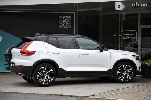 Volvo XC40 2019 - фото 4